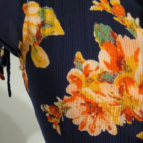 Dress - Picture 7 of 11